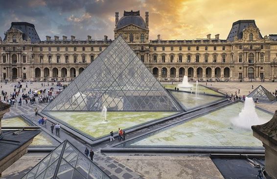 Составлен ТОП-5 мест Парижа, куда НЕ НУЖНО ходить туристам