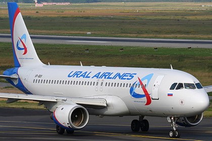 Более 100 пассажиров Уральских авиалинии не могут вылететь из Египта