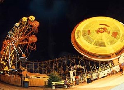Миланский луна-парк развлекает посетителей казнью на электрическом стуле