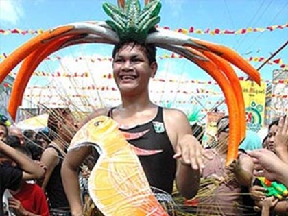 Филиппинский город Кавите празднует ежегодный Водный фестиваль