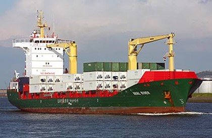В Нидерландах круизный лайнер столкнулся с танкером
