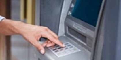 Банки Таиланда взымают процент при снятии наличных в банкоматах