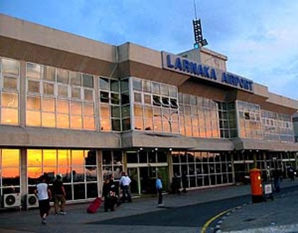 Туристы застряли в аэропорту Ларнаки
