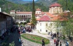 Болгария превратит партизанские лагеря в аттракцион для туристов
