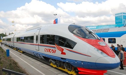 В декабре скоростные поезда начнут курсировать из Петербурга в Москву трижды в день
