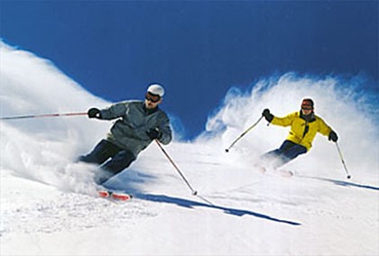 В итальянских Альпах досрочно открыли горнолыжный сезон