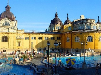 В купальнях Будапешта объявили скидки