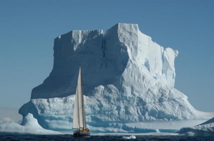 В Новой Зеландии туристам предлагают айсберг-сафари