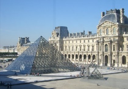 Лувр и Версаль закрыты из-за забастовки