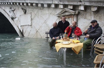 В Италии объявлено чрезвычайное положение в связи с наводнением