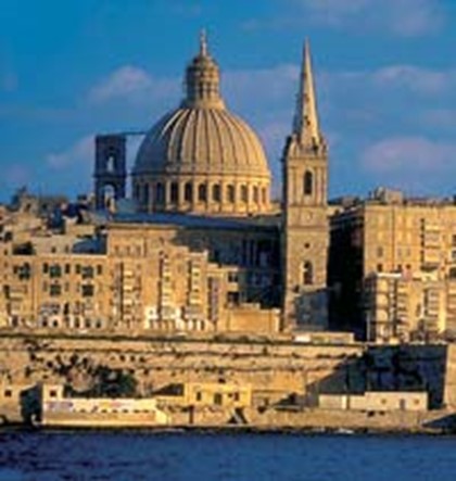 На Мальте растет число российских студентов и пенсионеров