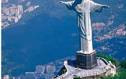 Статую Христа Спасителя в Рио-де-Жанейро закрыли для посещения туристов