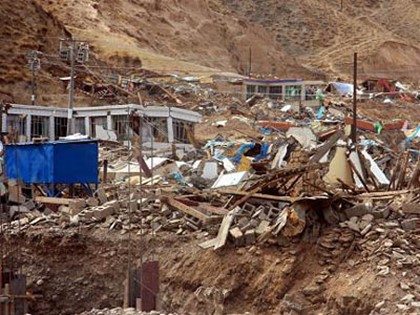 Число жертв землетрясения на Северо-Западе Китая достигло 400 человек