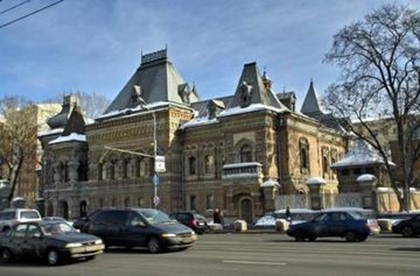 Туристам организуют экскурсии по иностранным посольствам в Москве