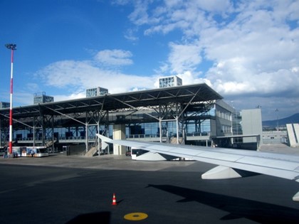 Греческие аэропорты хотят поддержать туризм