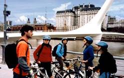 В Буэнос-Айресе развивают велосипедный туризм