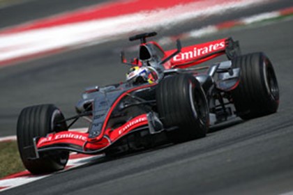 Всемирно известные автогонщики Шумахер и Феттель прибыли для участия в корейском этапе «Формулы-1»
