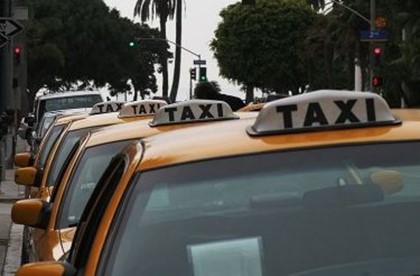 ФАС проверит все службы такси в аэропортах