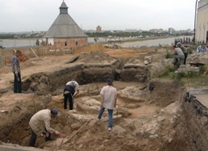 На раскопках в Вологде нашли древний спортинвентарь