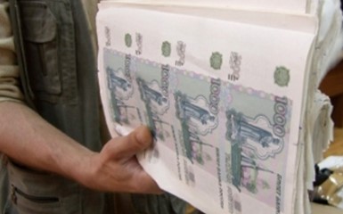 Полицейские в Турции печатали фальшивые рубли