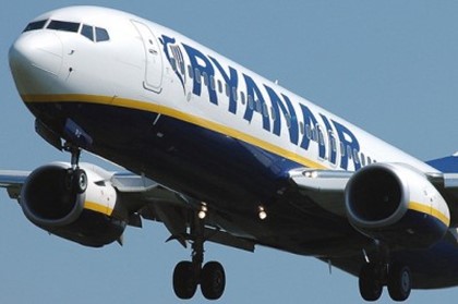 Ryanair экономит даже на весе стюардесс