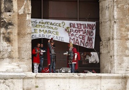 Гладиаторы протестуют в Колизее