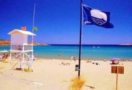 «Голубые флаги» получили 400 пляжей Греции