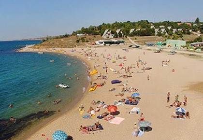 В Крыму к началу сезона открылись менее половины пляжей