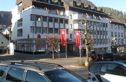 В немецком городе разделили парковку для мужчин и женщин