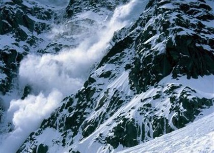Лавина в Альпах убила 9 человек