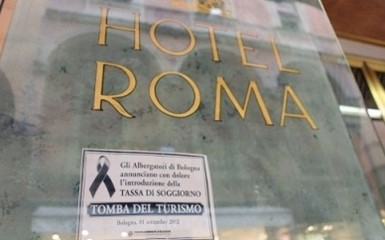 Отель в Болонье «похоронил» туризм