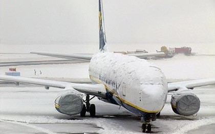 Задержки рейсов из-за снегопада в Москве прекратились