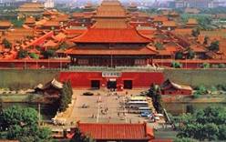 Пекин пустит туристов на три дня без визы