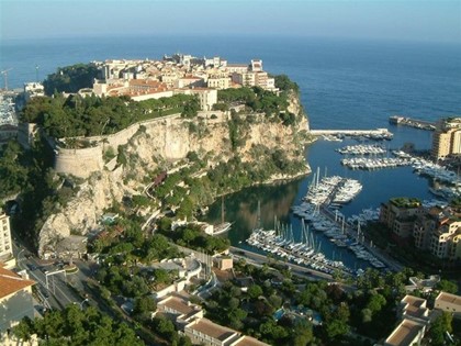 В Монако насыпают дополнительный полуостров
