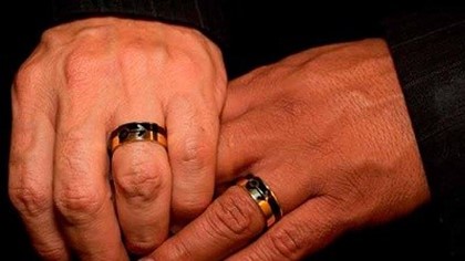 Уругвай одобрил однополые браки
