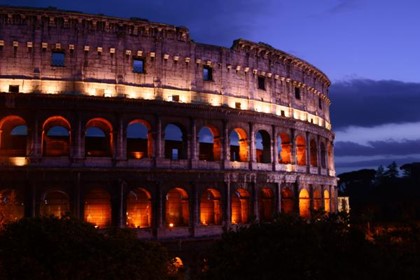 Туристы смогут совершить ночную прогулку по Колизею