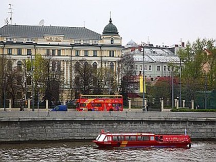 City Sightseeing запустил в Москве экскурсии на речных «автобусах»
