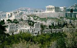 Акрополь можно посетить без затрат на турпоездку
