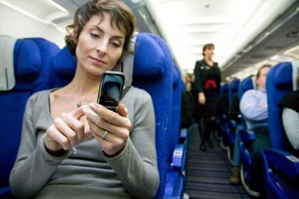 British Airways разрешит пассажирам использовать мобильники в самолете