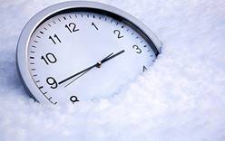 Переход на зимнее время: жители Европы будут спать на один час дольше