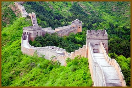 Целостности Великой Китайской стены угрожают местные жители