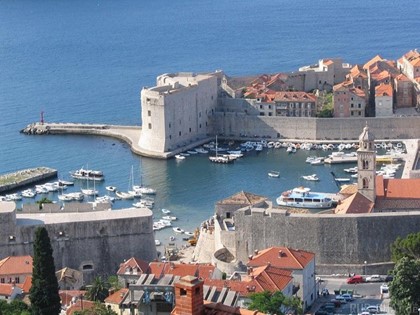 Хорватия планирует ежегодно принимать до 500 тысяч туристов из РФ