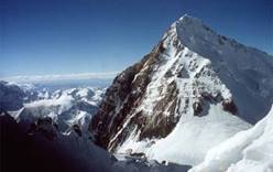 Власти Непала сообщили о снижении платы за восхождение на Эверест