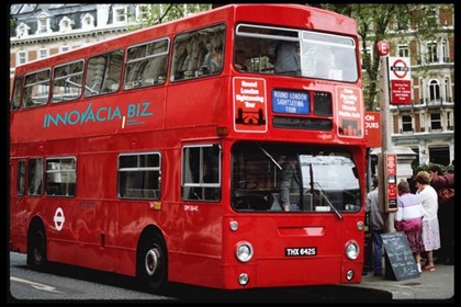 Виды Москвы нанесут на экскурсионные автобусы Рима, Парижа и Лондона