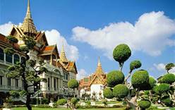 В Таиланде комендантский час отменен на всей территории страны