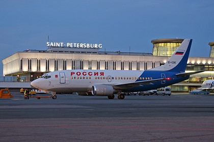 Аэропорт Пулково в Санкт-Петербурге  остановил работу из-за бомбы