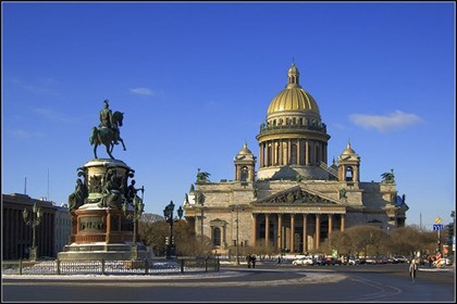 Принимать туристов в Санкт-Петербурге вместо обанкротившейся “Версы” будет “Тари Тур”