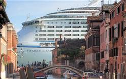 В Венецию возвращаются круизные лайнеры