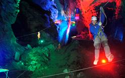 В Уэльсе открыли веревочный маршрут по пещерам