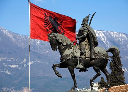 Албания решила не отменять визы